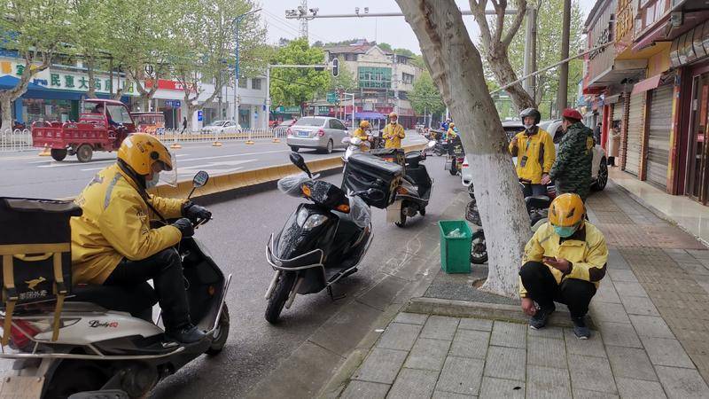 外卖新战场：趣头条、爱奇艺、顺丰纷纷杀入企业团餐