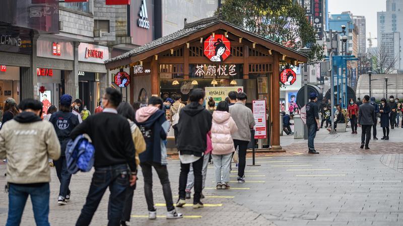 茶颜悦色的排队“狂欢”