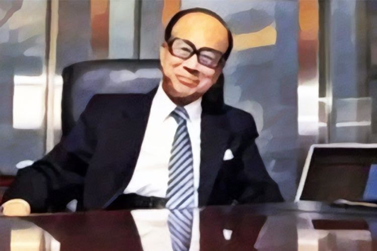 疯狂囤地的李嘉诚，不值得同情！