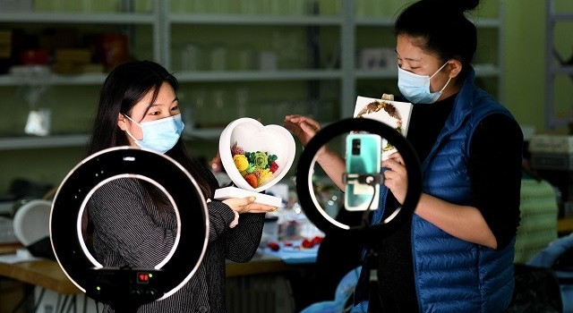 直播带货的GMV猫腻：水分最高可达七成