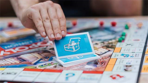 那些买花式盲盒的年轻人，已经后悔了