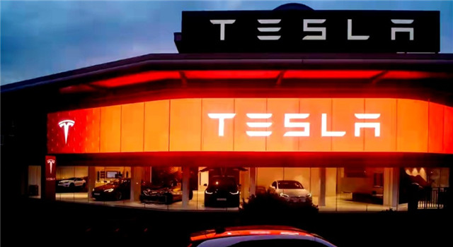 特斯拉将新能源车带入万亿市值时代，是福是祸？