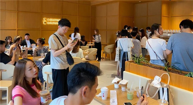堂食终于恢复了，但许多事情已经改变
