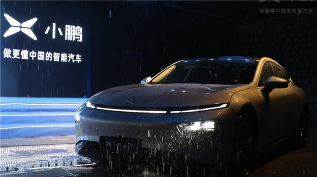 何小鹏和小鹏汽车陷入困境：自动驾驶优势不在