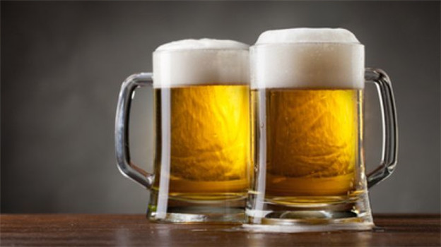 燕京啤酒半年净利润或大增超5成，疑减少蔡徐坤代言“痕迹”