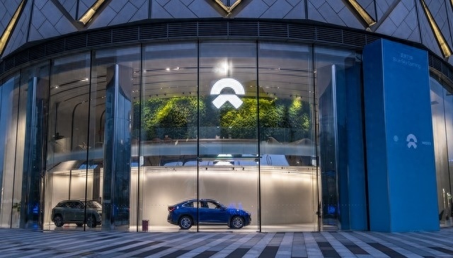 卖一辆车亏25万，新能源国产汽车靠什么盈利？