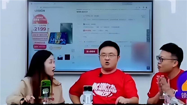 京东直播，让刘强东焦头烂额