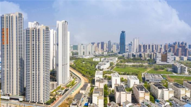 手握6069亿净资产，第一地产豪门诞生