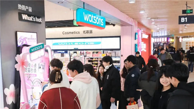 盈利稳健增长、同店销售转正，屈臣氏做对了什么？