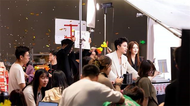 贾乃亮卖爆了，背后MCN做对了什么？